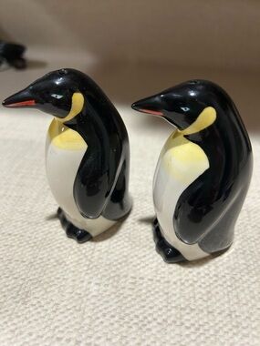 Ceramic Penguin Salt and Pepper Shaker Set - Black and White